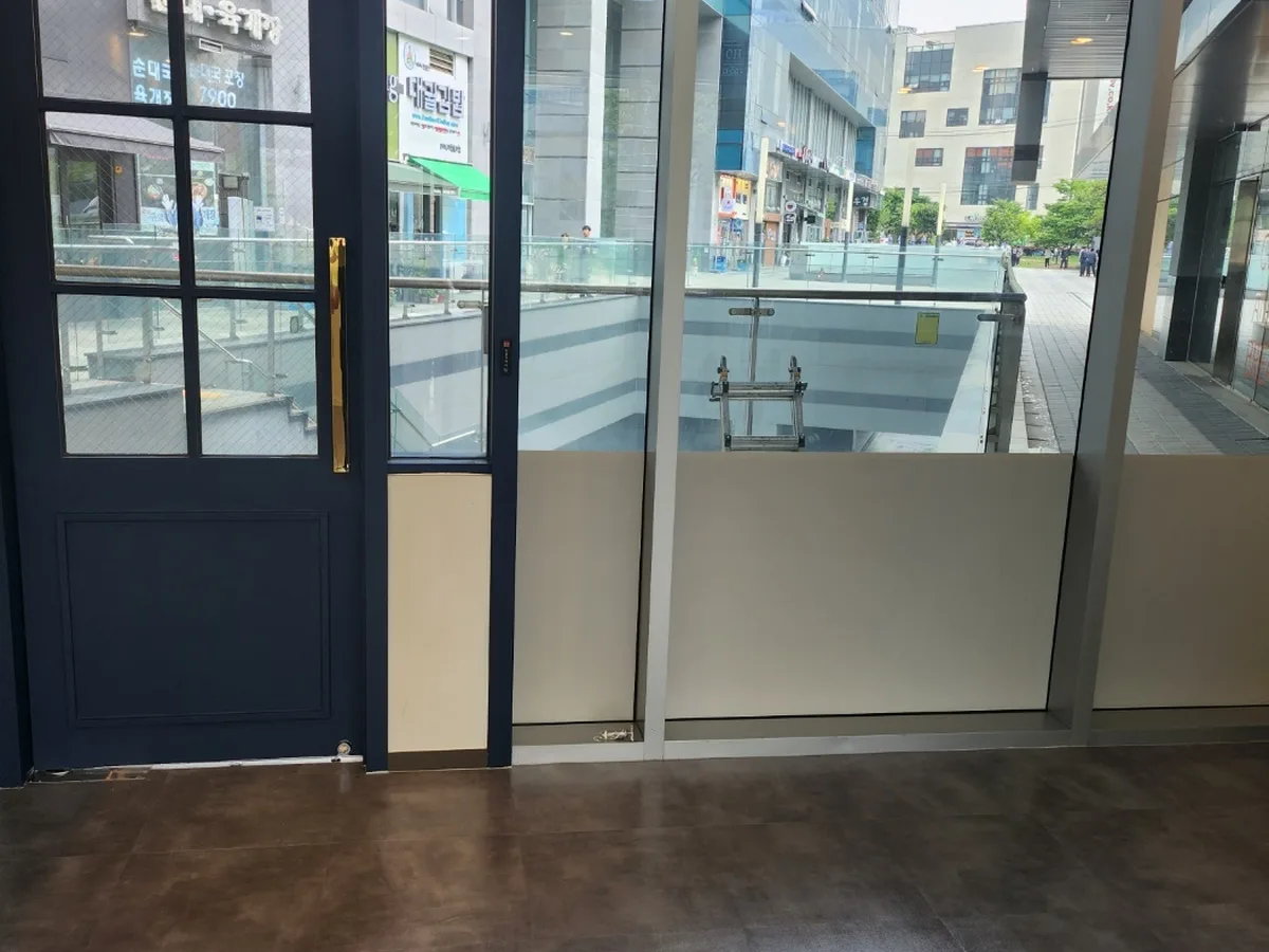 구리시 수택동 사무실 마감재 파티션 구역 위생청소 사례 - 행진크린